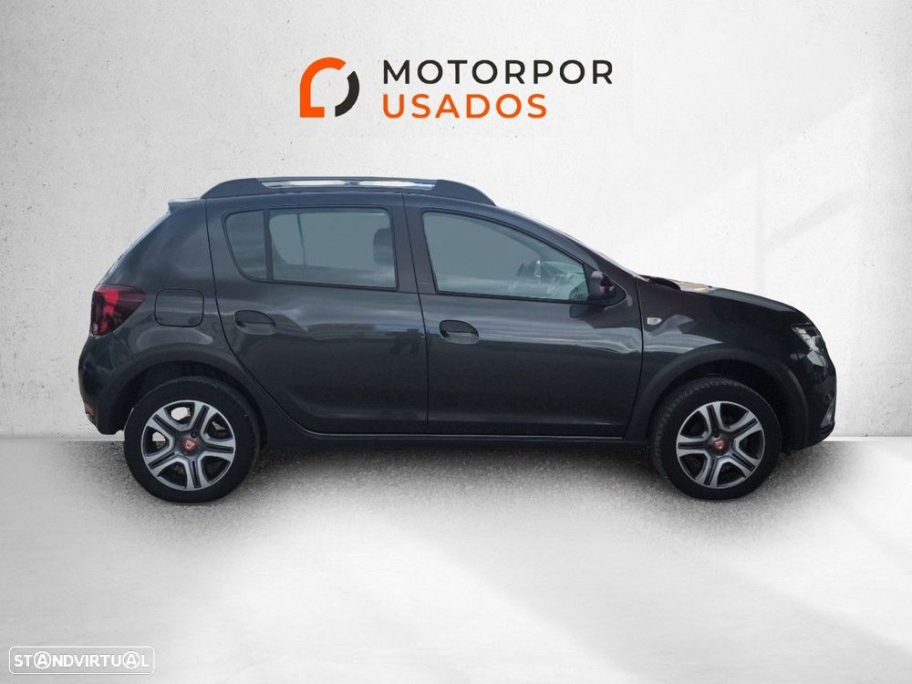 Dacia Sandero 0.9 TCe Stepway - 4