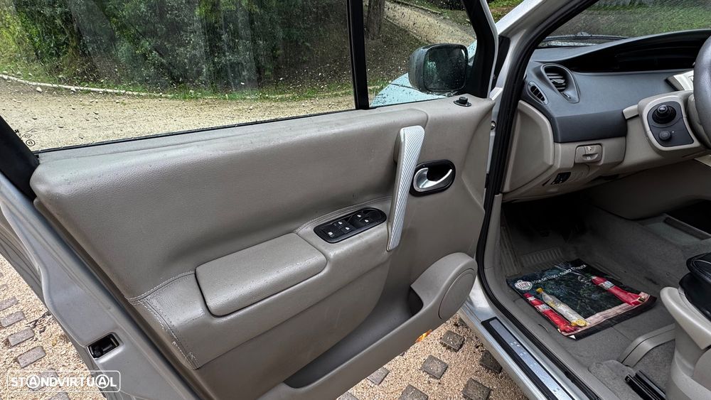 Renault Scénic 1.5 dCi Luxe Dynamique - 29