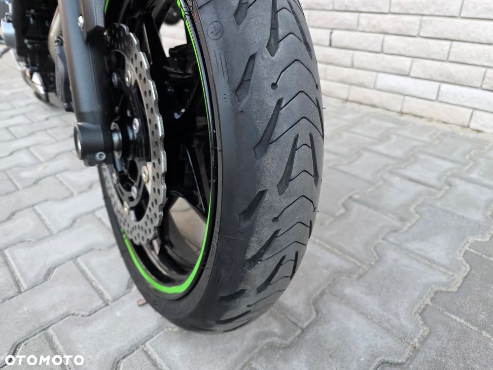 Kawasaki Z 650 - 13