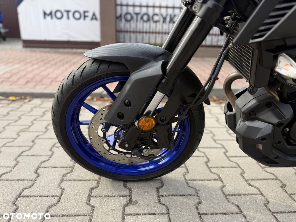 Yamaha MT - 17