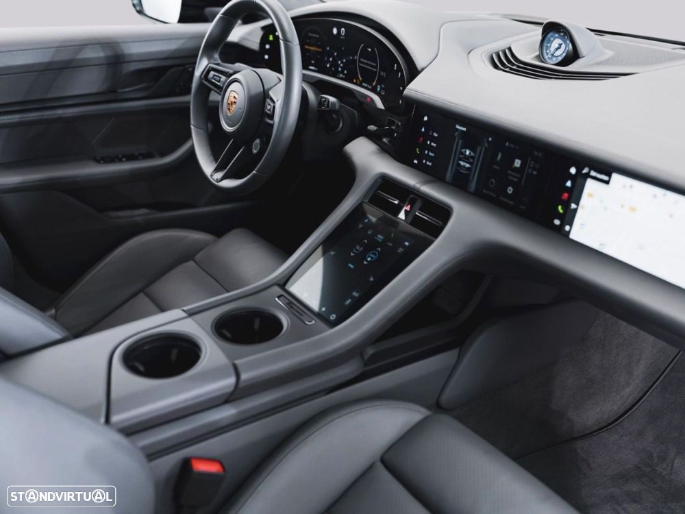 Porsche Taycan - 19