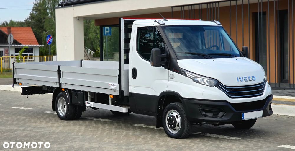 Iveco ❗️❗️DAILY 3.0 180KM MAXI 50C18 JAK NOWY ❗️❗️MODEL 2024 / BLOKADA MOSTU / SKRZYNIA OTWARTA WIDAR 10 PALET / 3500KG HAK / PIERWSZY WŁASCICIEL / NAVI / KAMERA COFANIA / FULL LED / TEMPOMAT AKTYWNY / BLIŹNIAKI / BURTY ALUMINIOWE / WERSJA WZMOCNIONA / FULL OPCJA / SERWIS ASO / SALON POLSKA / 35C15 50C15 35C18❗❗ JAK Z SALONU - NOWY -❗❗ - 29