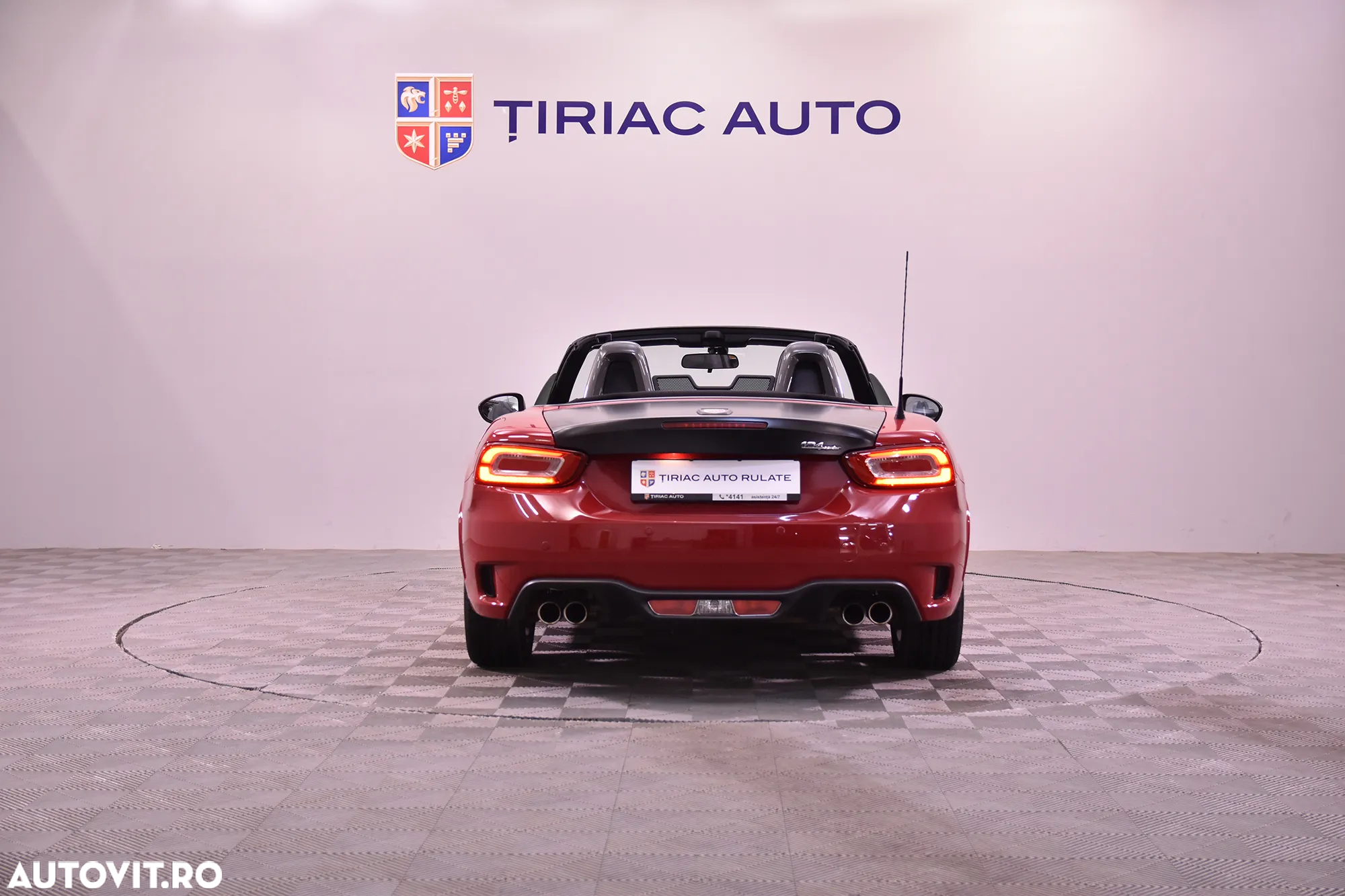 Abarth 124 Spider - 12