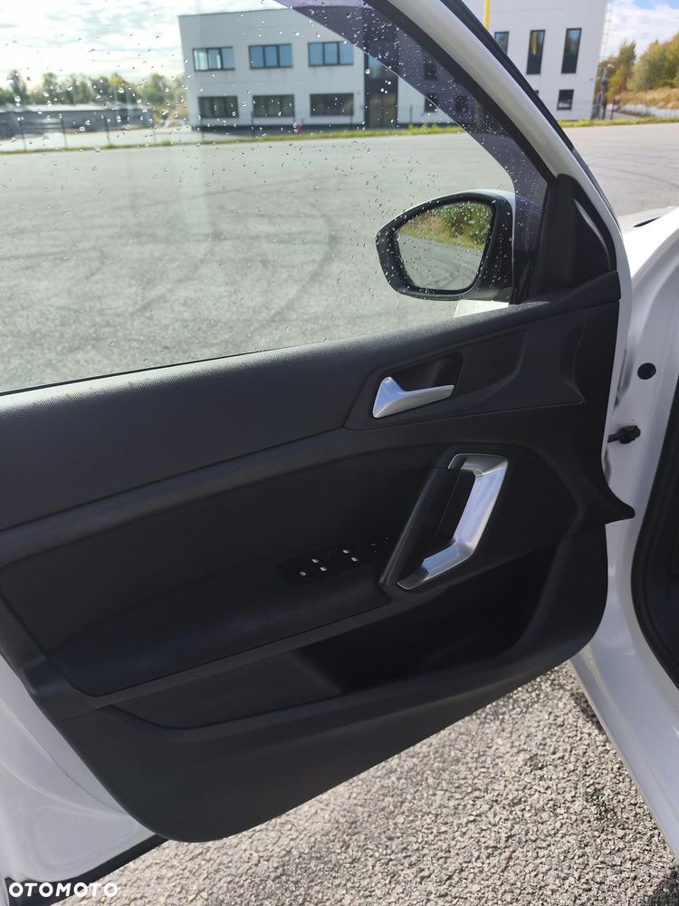 Peugeot 308 1.2 PureTech Active S&S - 11