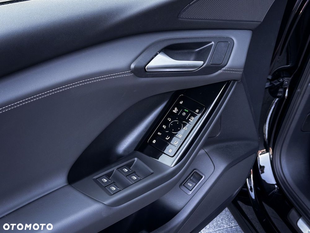 Audi Q6 e-tron - 17