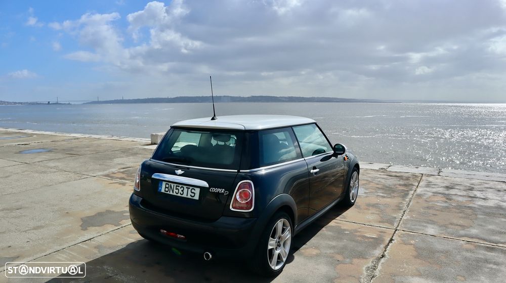 MINI 3 Portas Cooper D - 17