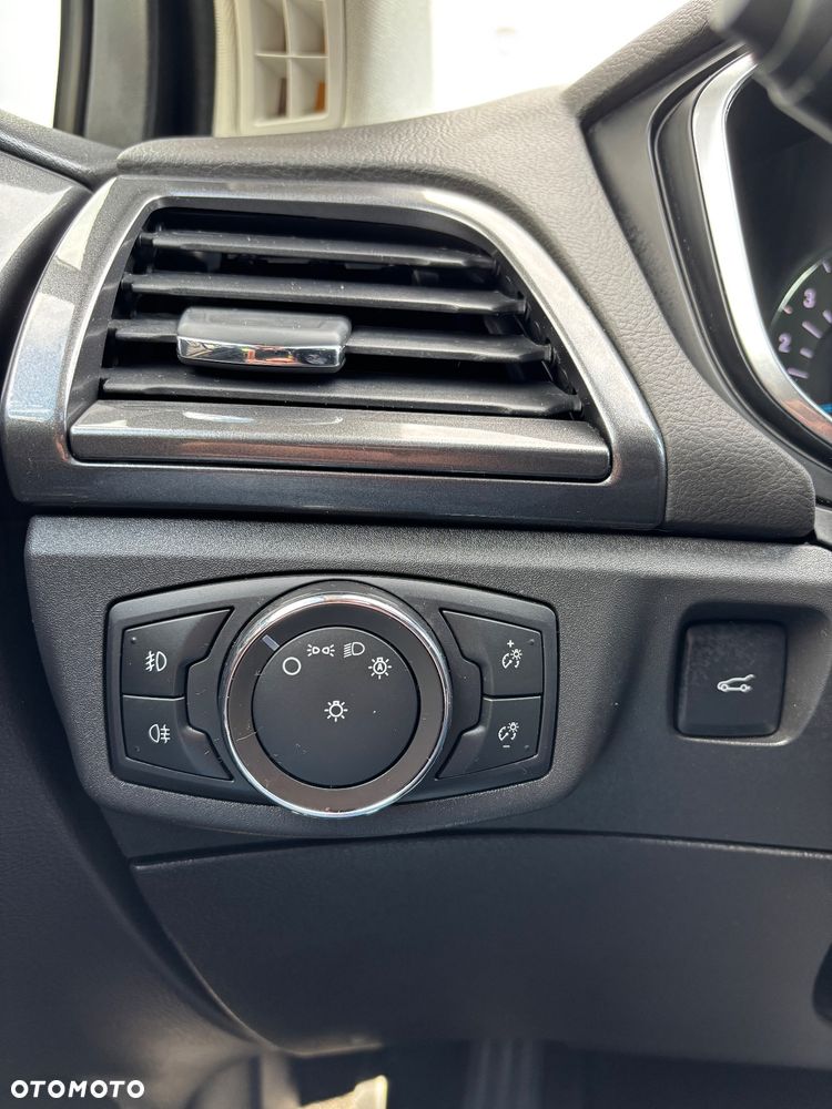 Ford Mondeo 2.0 EcoBlue Titanium - 18