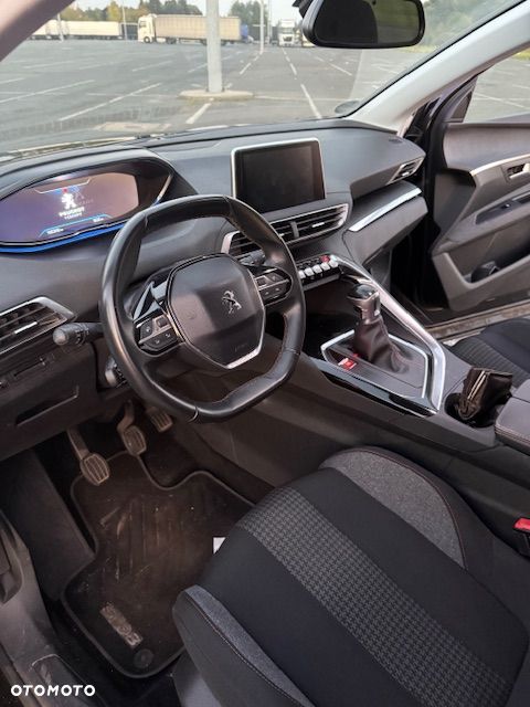 Peugeot 5008 PureTech 130 Active - 16