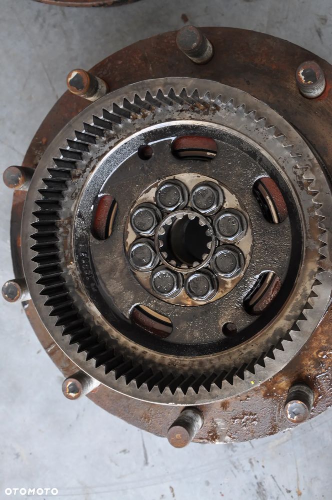 ZWOLNICA ZWROTNICA PRZÓD MASSEY FERGUSON 7480 6485 6480 NR 16B6 / 11362 / 11363 - 9