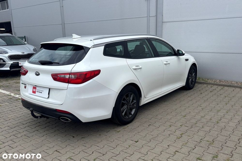 Kia Optima - 9