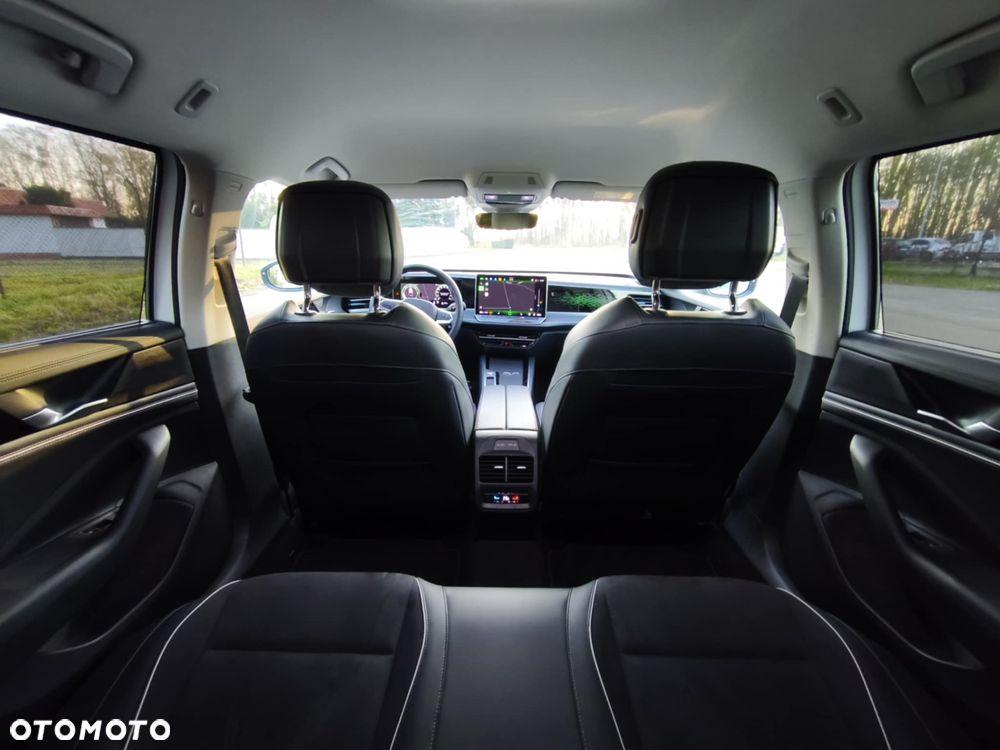 Volkswagen Passat 2.0 TDI SCR DSG Elegance - 20