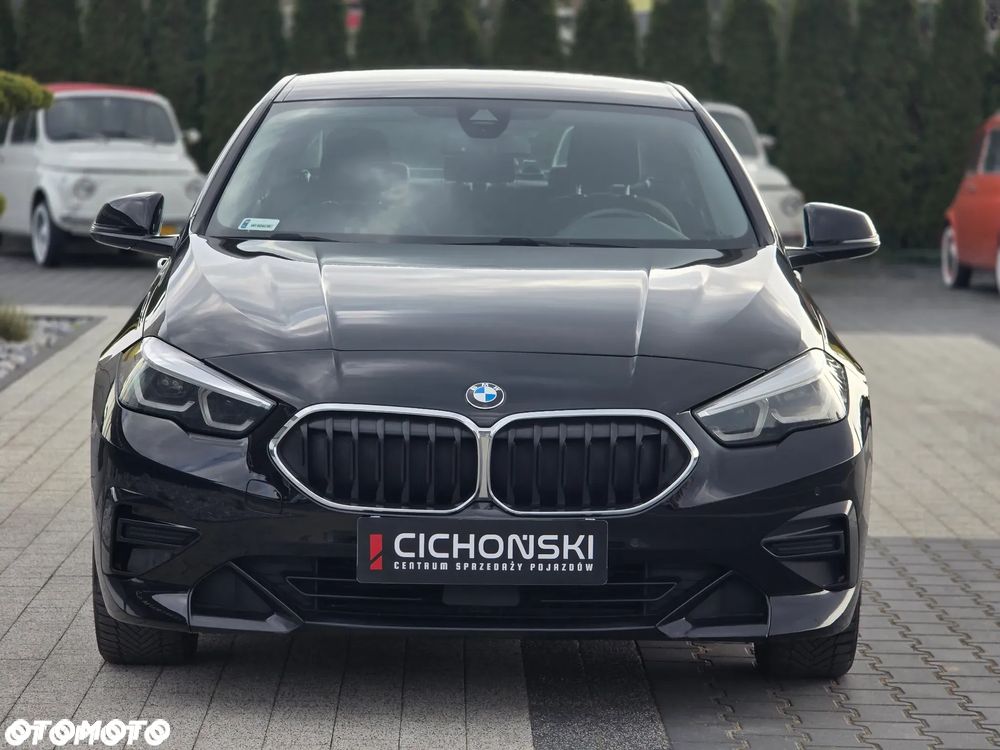 BMW Seria 2 220d xDrive Sport Line sport - 4