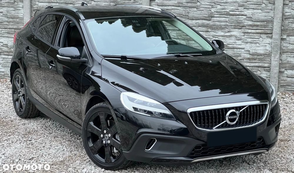 Volvo V40 Cross Country - 12