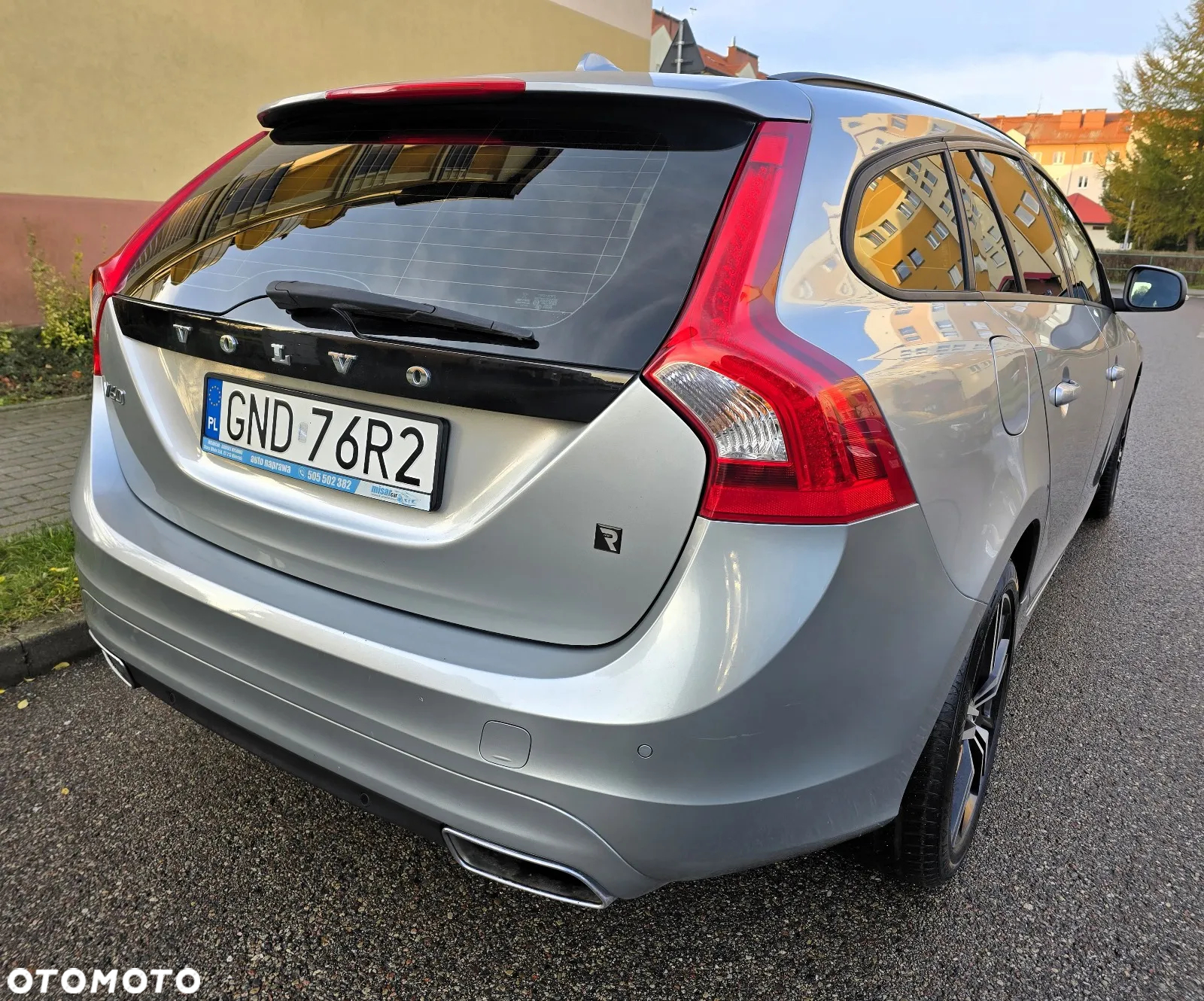 Volvo V60 D4 - 3