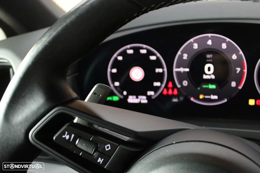 Porsche Cayenne Coupé E-Hybrid - 32