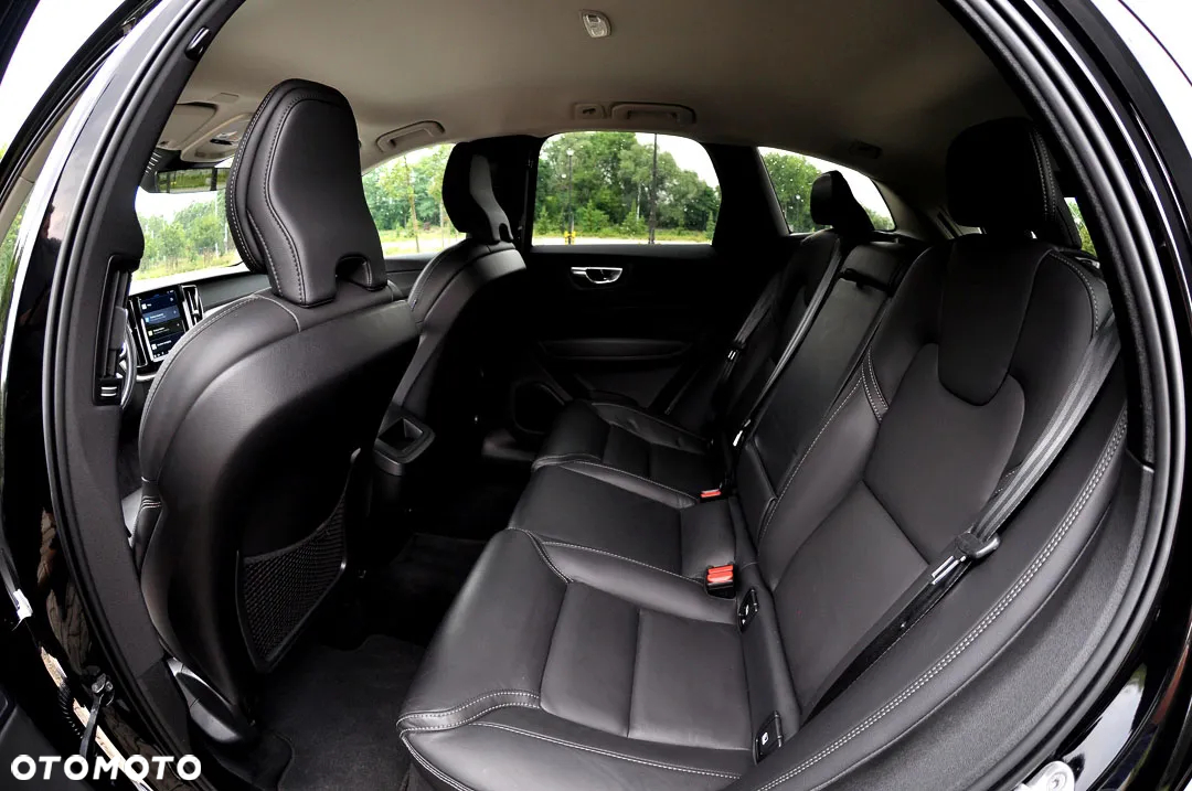 Volvo XC 60 B4 D AWD Inscription - 14