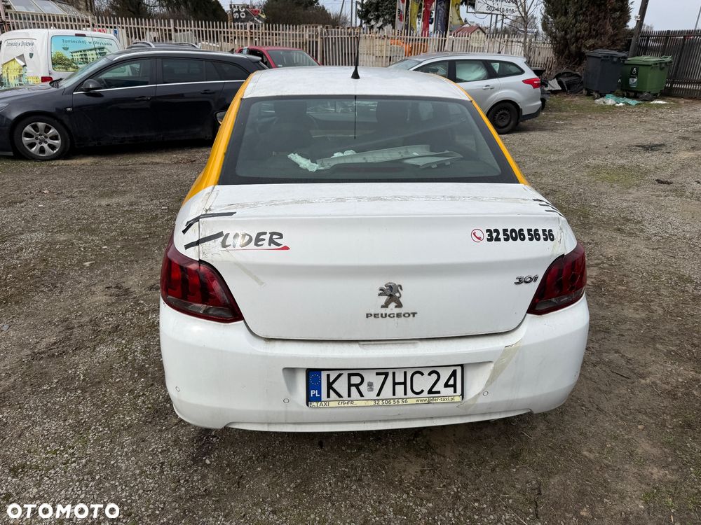 Peugeot 301 - 2