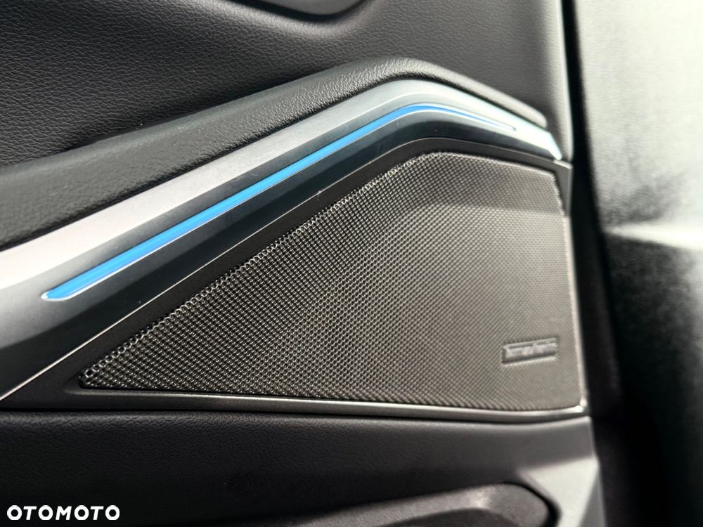 BMW Seria 3 320d xDrive M Sport Shadow - 17