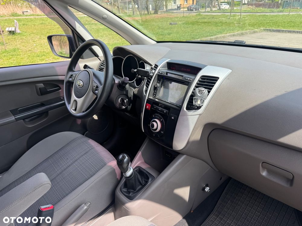 Kia Venga 1.4 CVVT Vision - 11