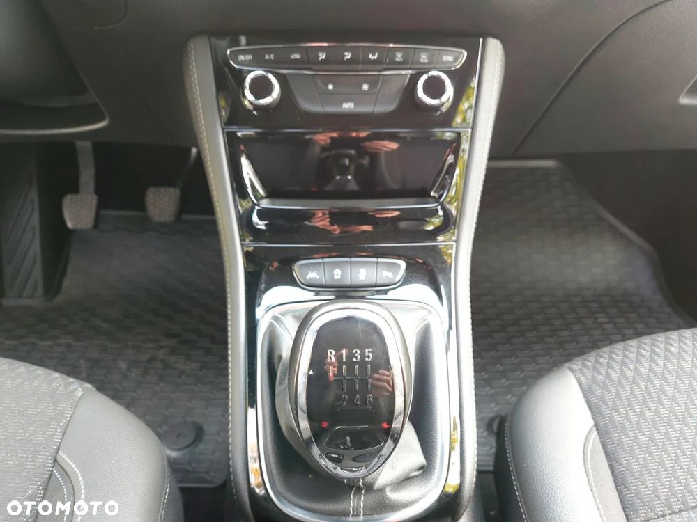 Opel Astra 1.6 CDTI DPF ecoFLEX TourerStart/Stop Exklusiv - 28