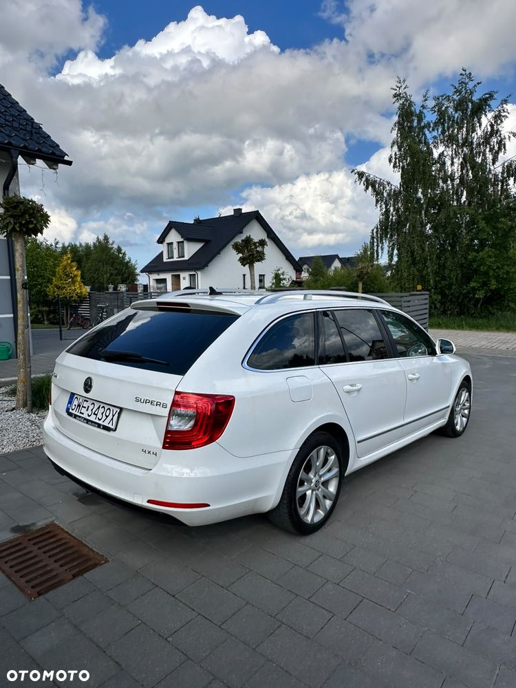Skoda Superb 2.0 TDI 4x4 Business DSG - 5
