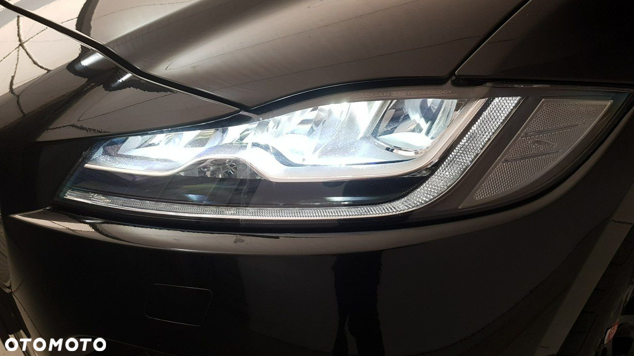 Jaguar F-Pace - 14