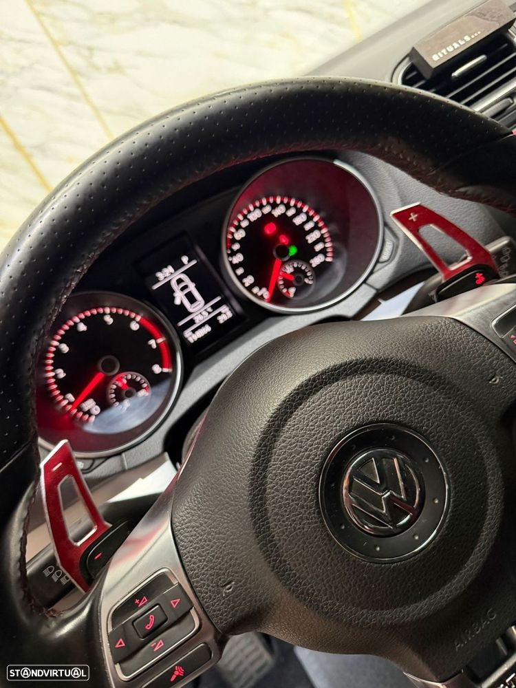 VW Golf 2.0 TSi GTI DSG - 24