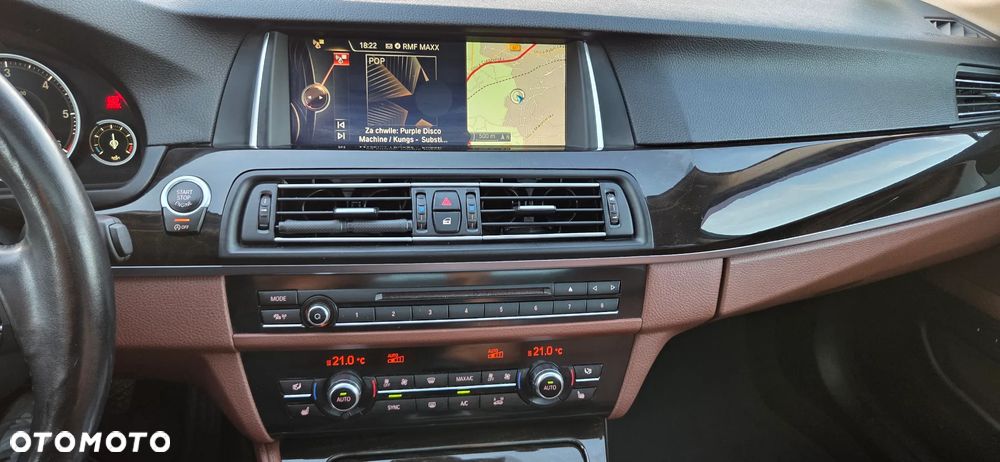 BMW Seria 5 525d Sport-Aut Luxury Line - 24
