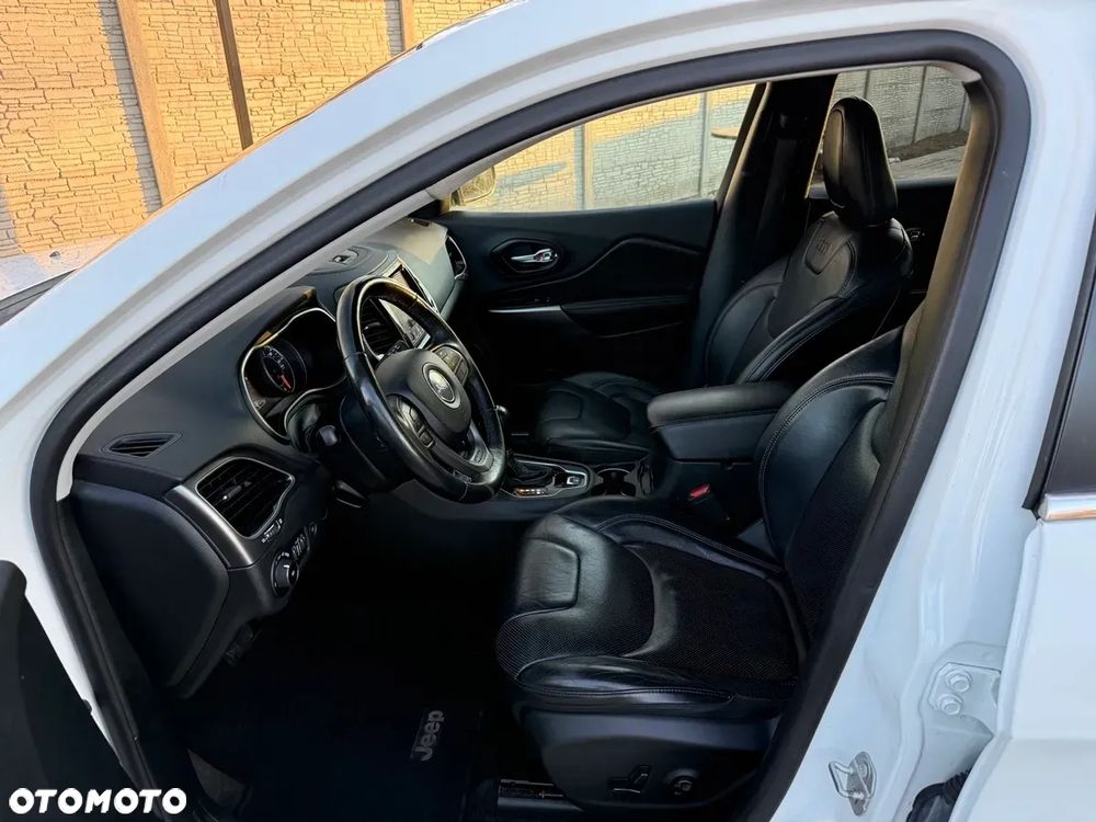 Jeep Cherokee 3.2 V6 Active Drive I Limited - 32