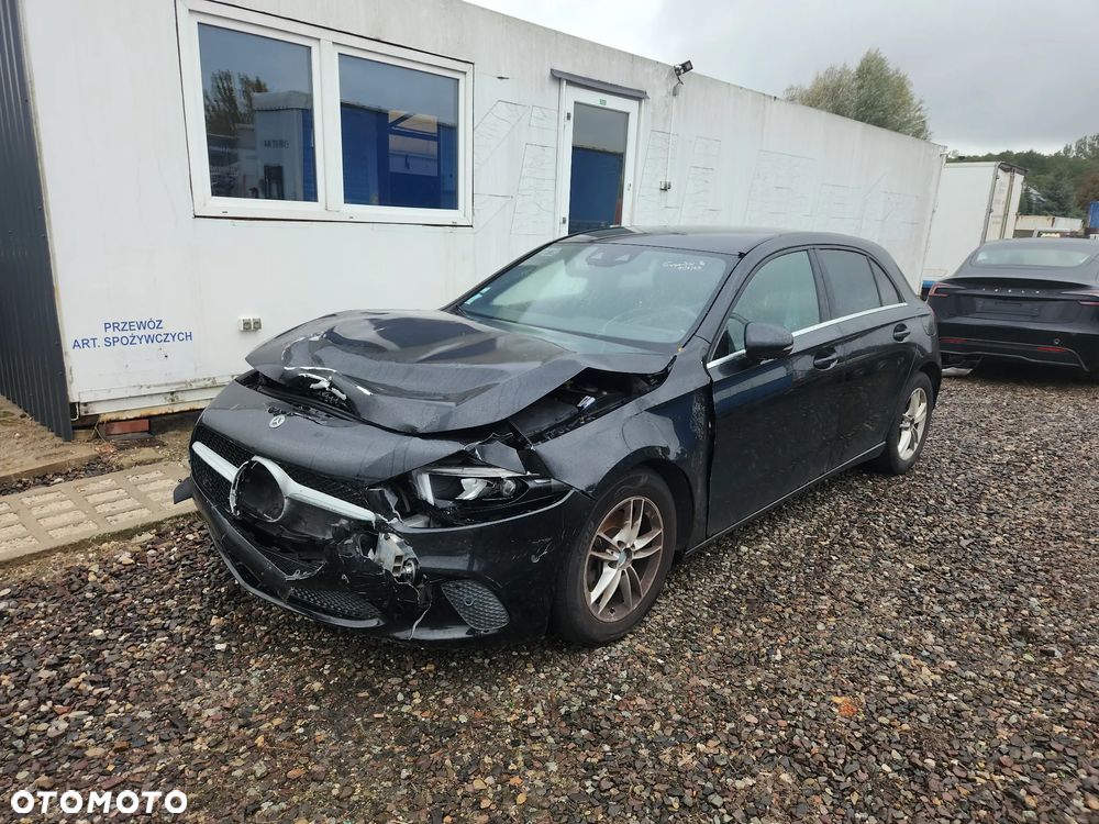 Mercedes-Benz Klasa A 180 d 7G-DCT - 2