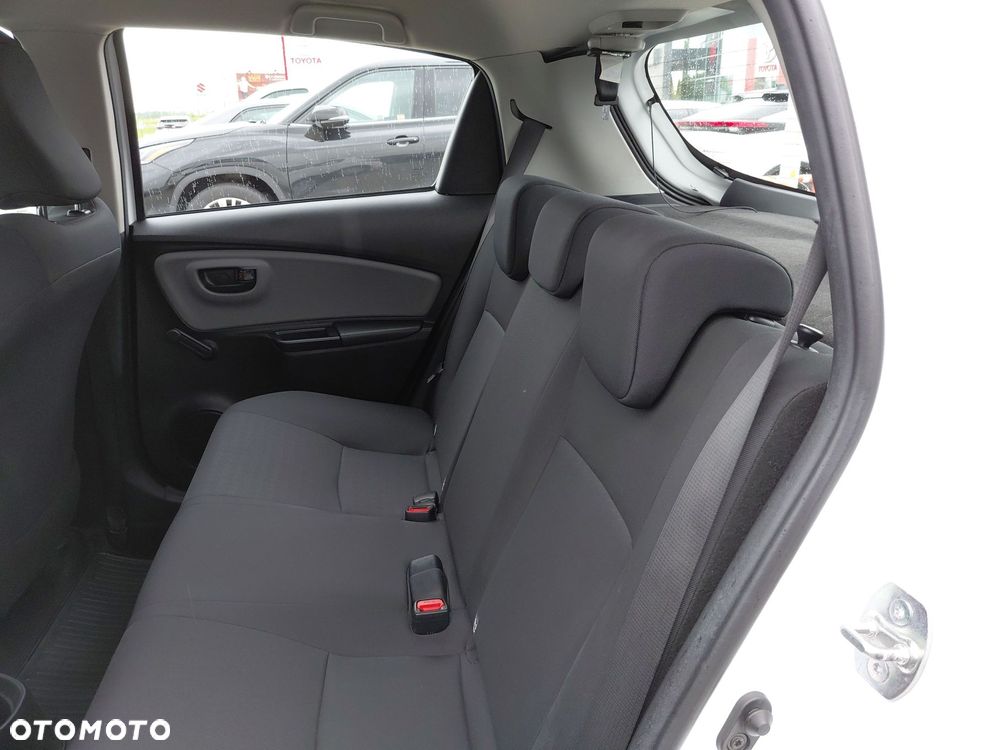 Toyota Yaris - 14