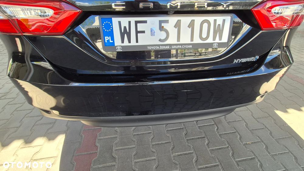 Toyota Camry 2.5 Hybrid Comfort CVT - 18