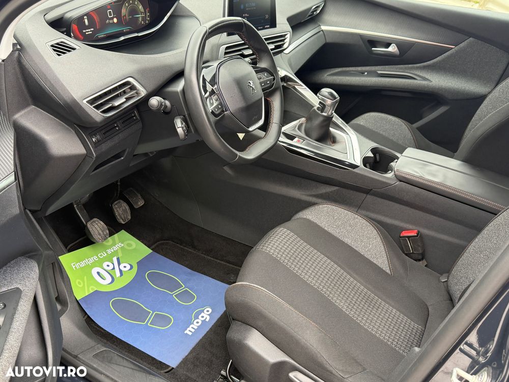 Peugeot 3008 1.2 PureTech Turbo S&S Allure - 6