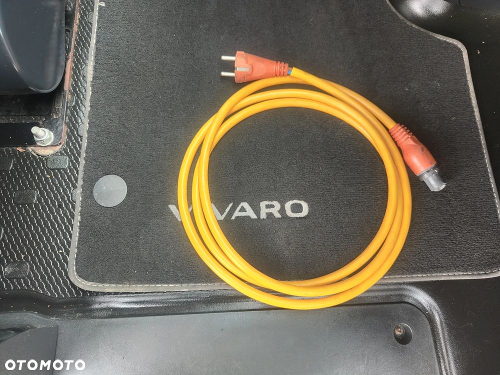 Opel Vivaro - 18