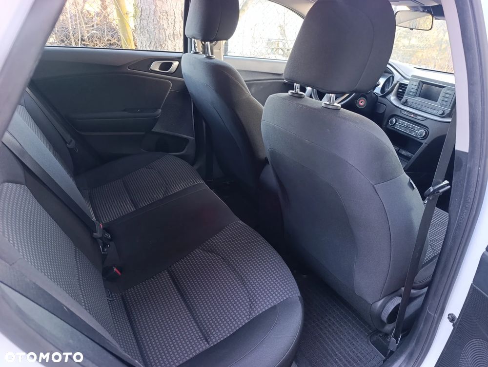 Kia Ceed 1.0 T-GDI OPF Vision - 12