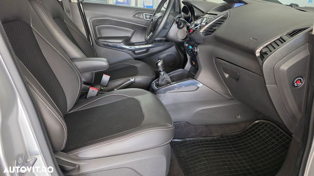 Ford EcoSport - 13