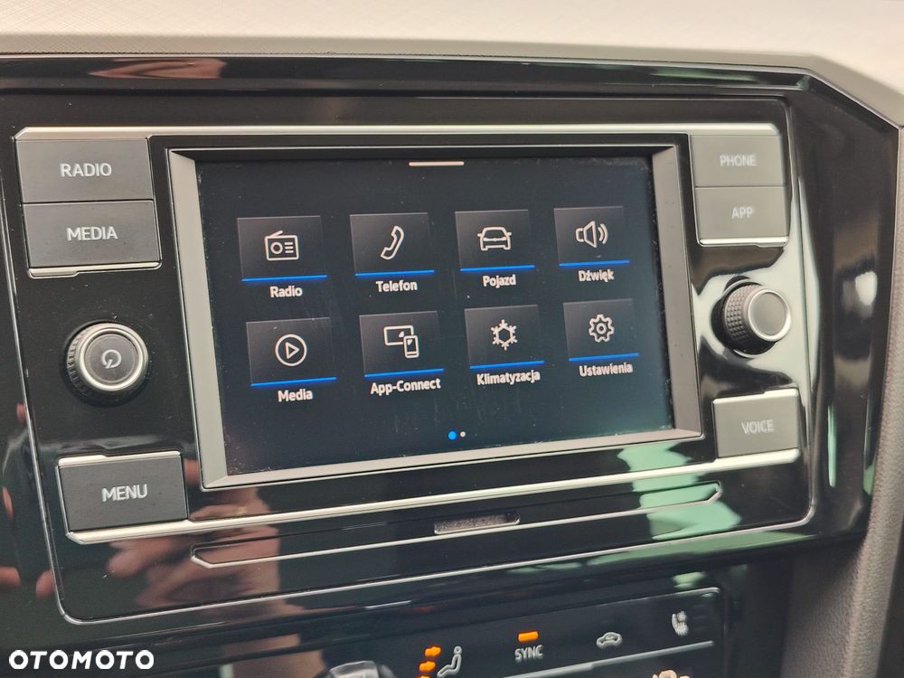 Volkswagen Passat 2.0 TSI Business DSG - 30