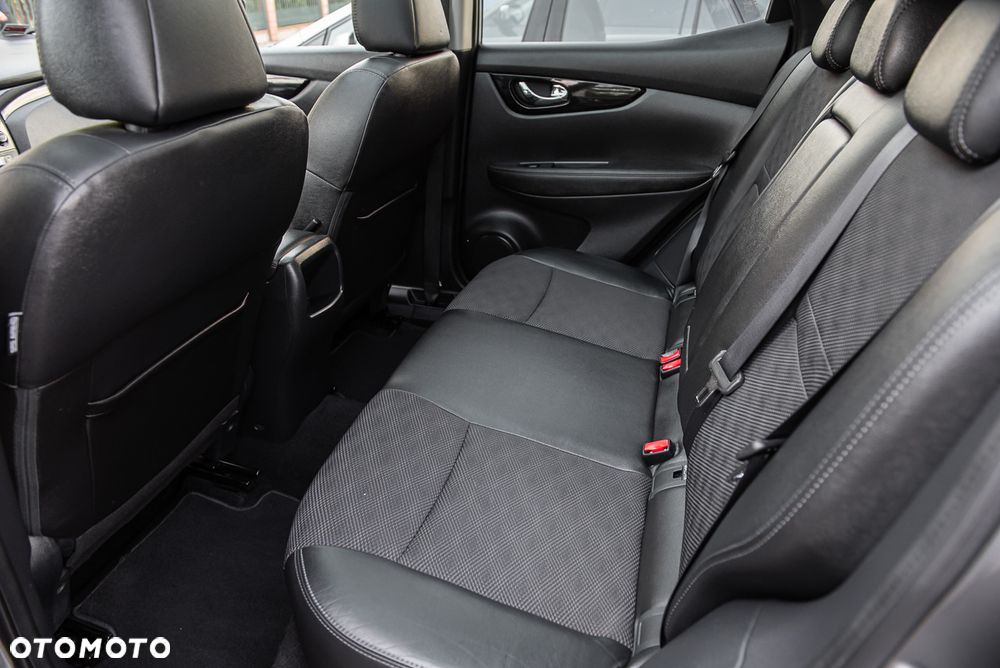 Nissan Qashqai 1.6 DIG-T 360 - 26