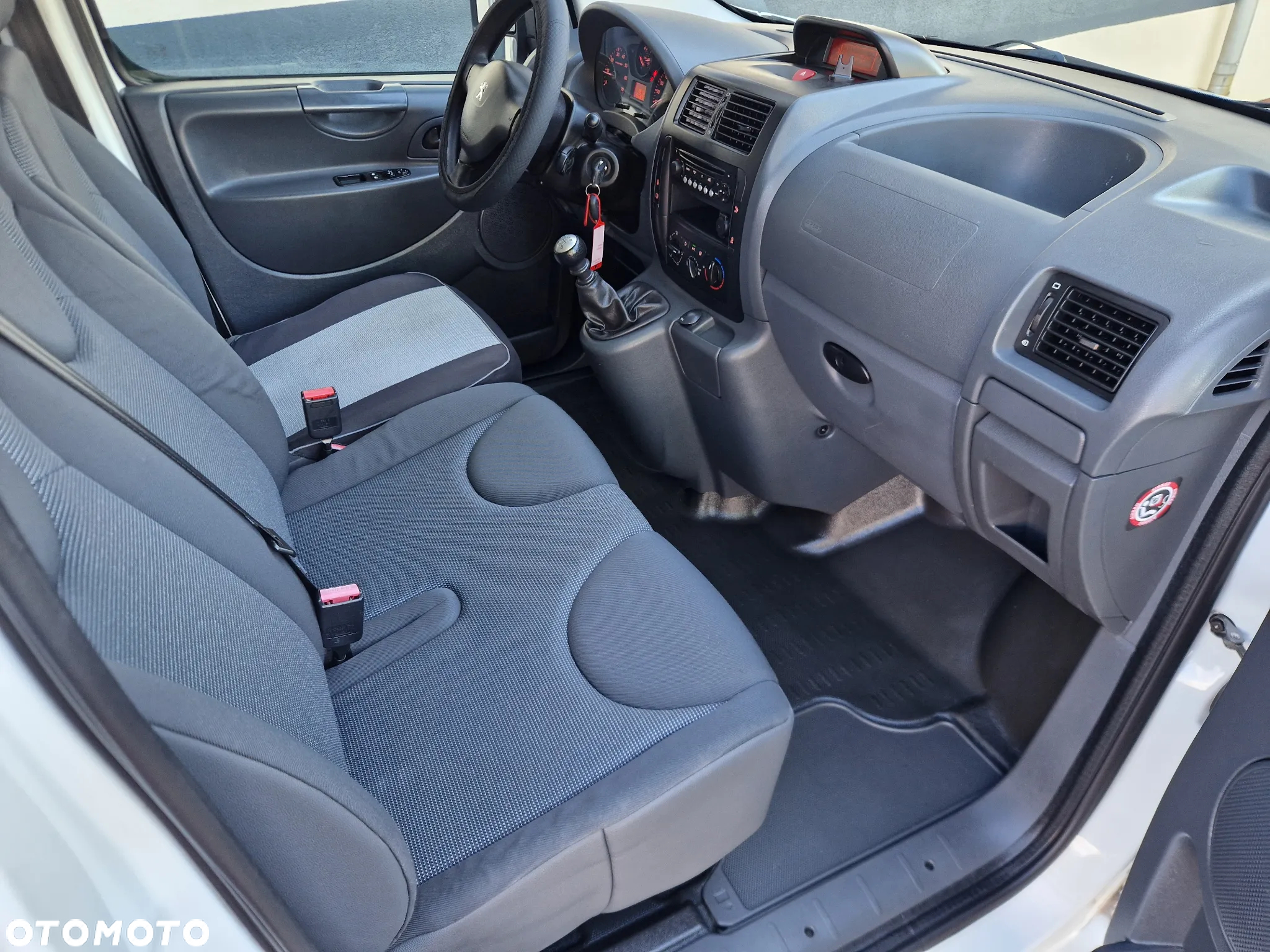 Peugeot EXPERT - 7