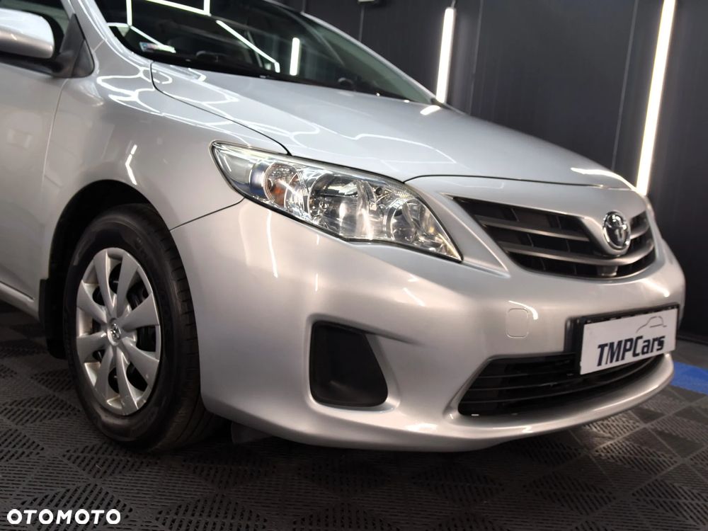 Toyota Corolla - 19
