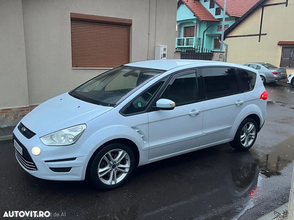 Ford S-Max - 9