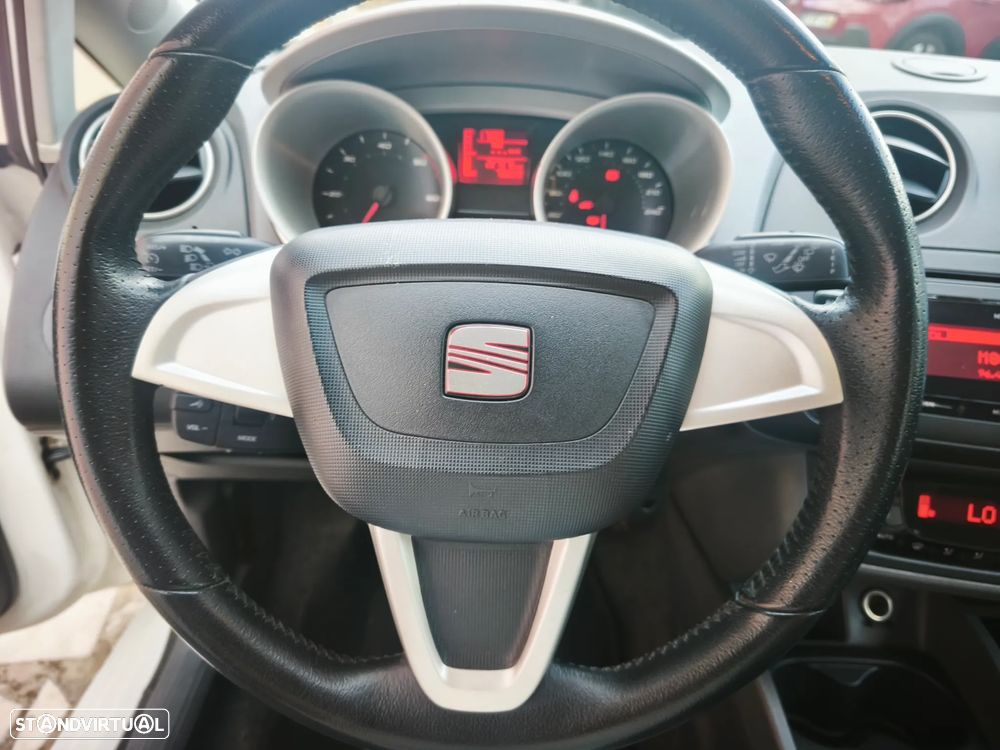 SEAT Ibiza ST 1.6 TDI Style DPF - 6