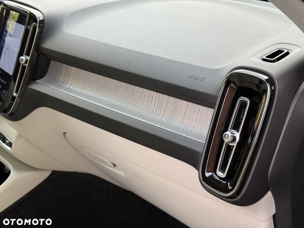 Volvo XC 40 B4 B Inscription - 24