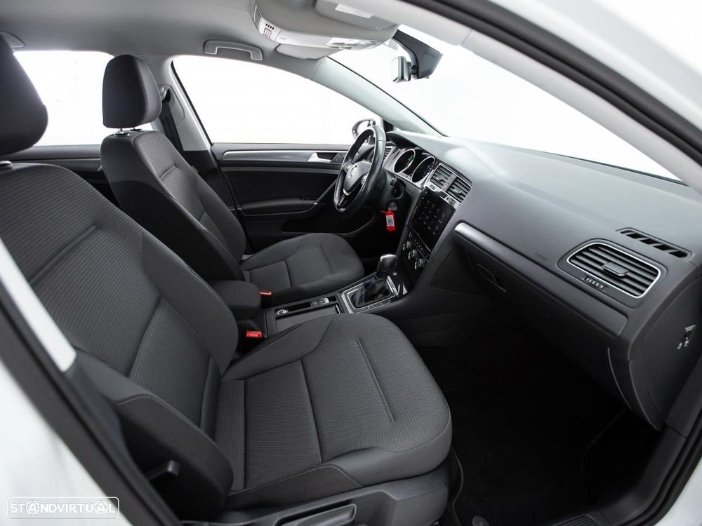 VW e-Golf AC/DC - 9