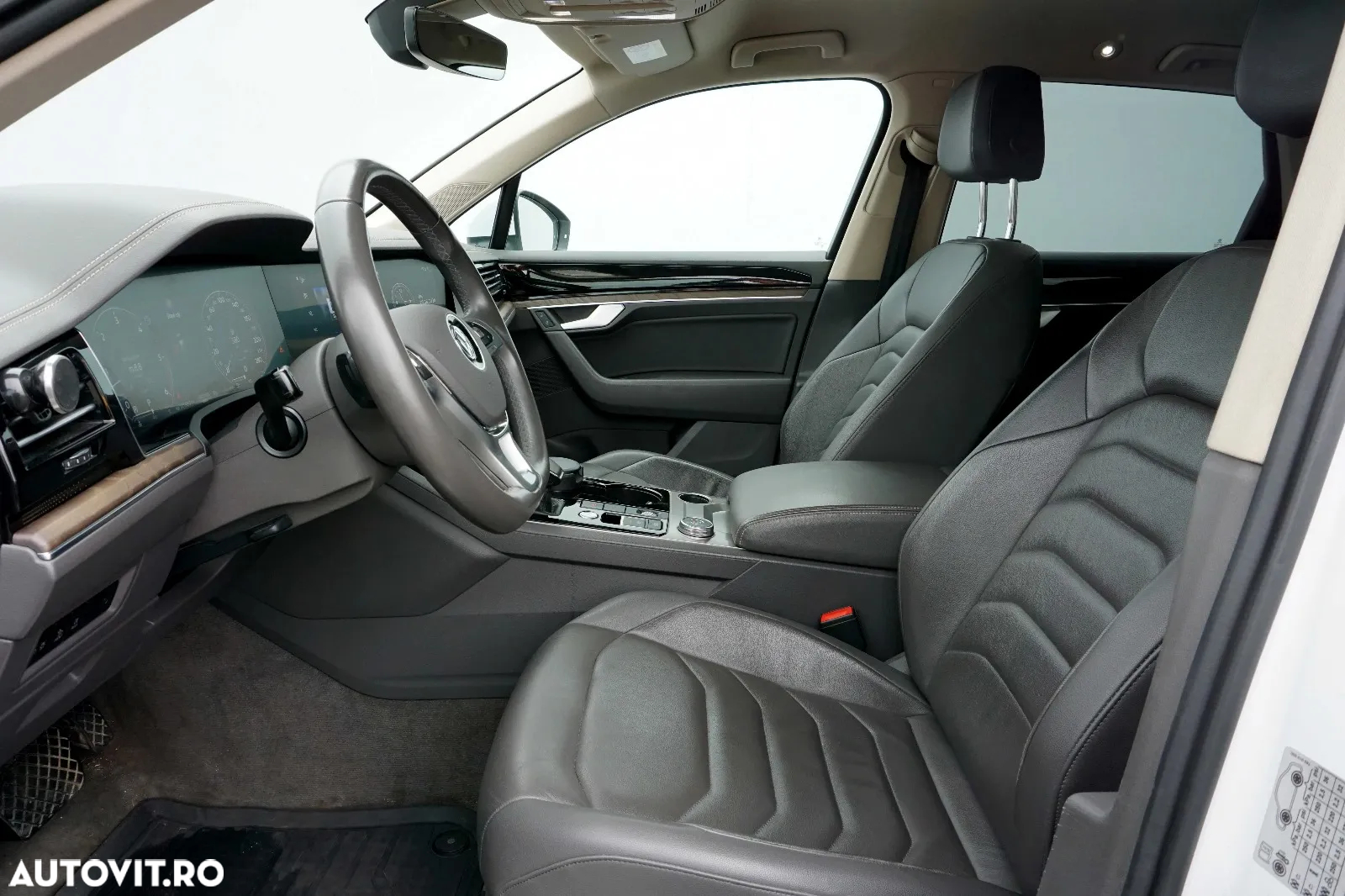 Volkswagen Touareg V6 TDI Elegance - 8