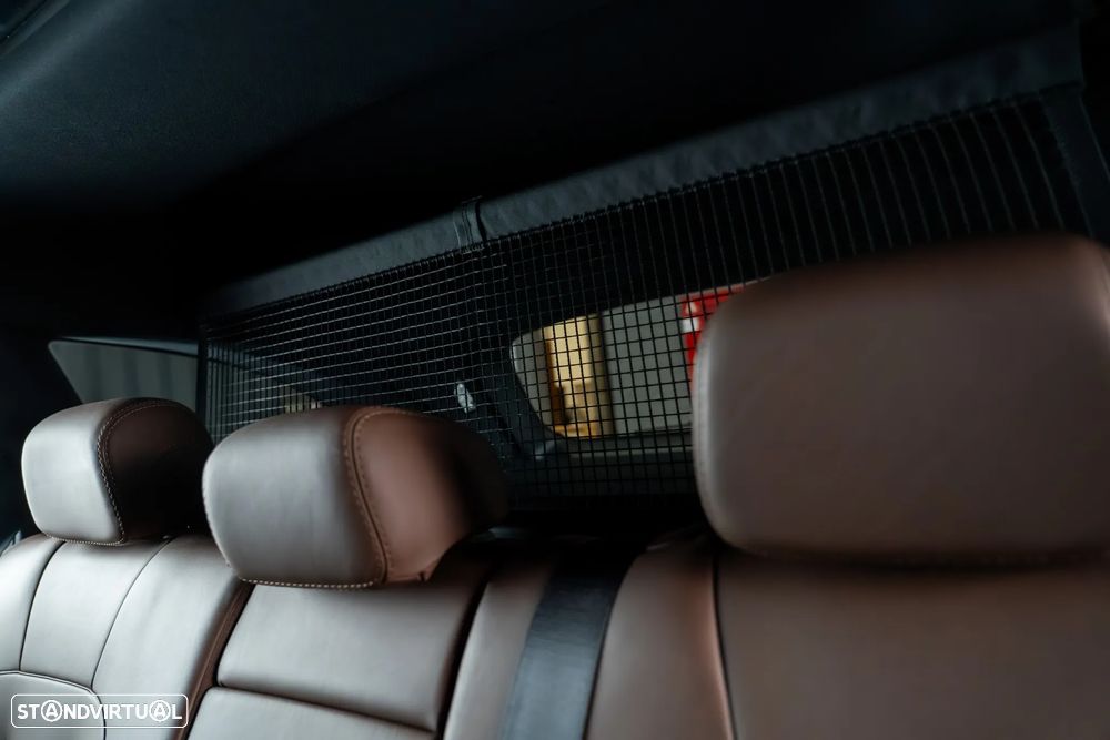 Mercedes-Benz E 63 AMG S 4Matic+ 9G-TRONIC - 39