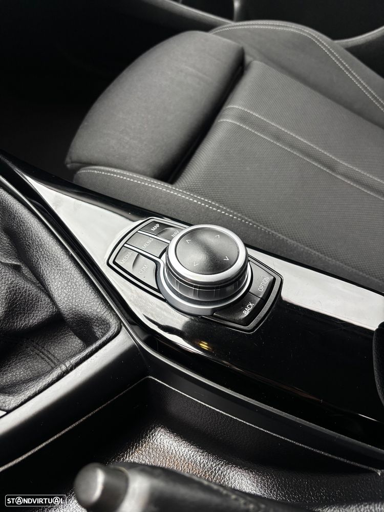 BMW 116 d Sport Line - 14