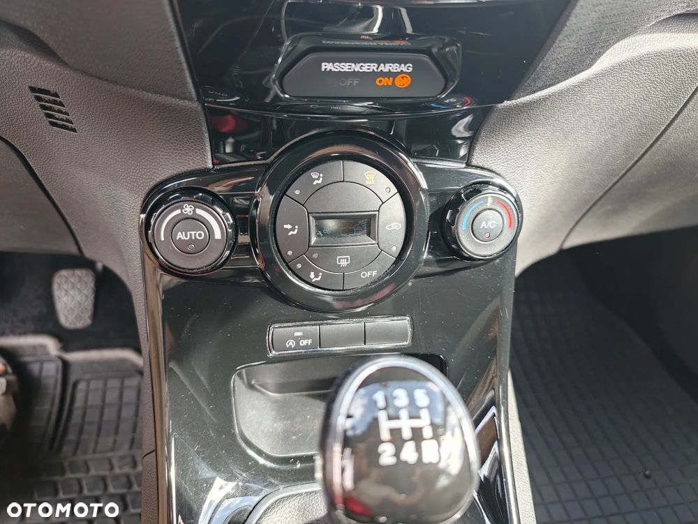 Ford Fiesta 1.0 EcoBoost Trend - 19