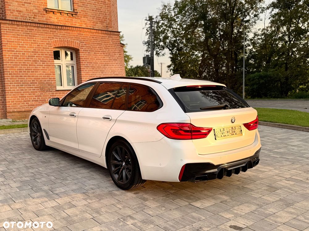 BMW Seria 5 520d M Sport - 12