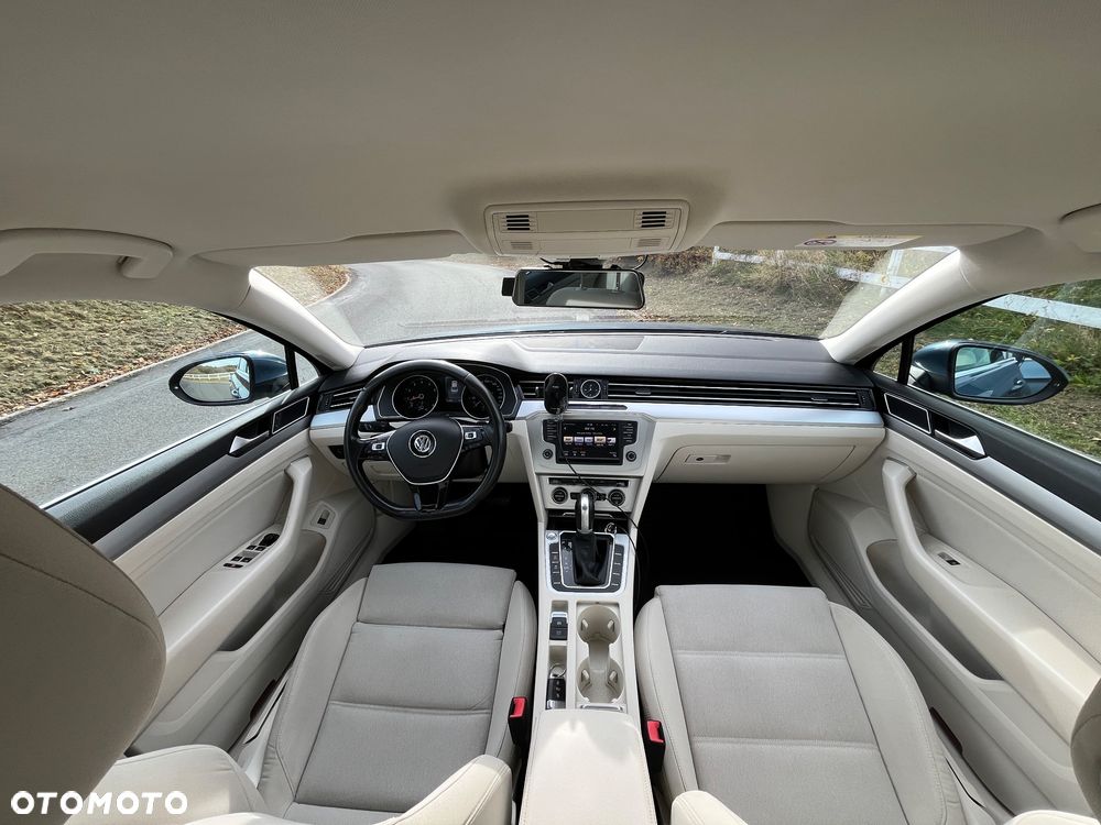 Volkswagen Passat 1.8 TSI (BlueMotion Technology) DSG Comfortline - 13